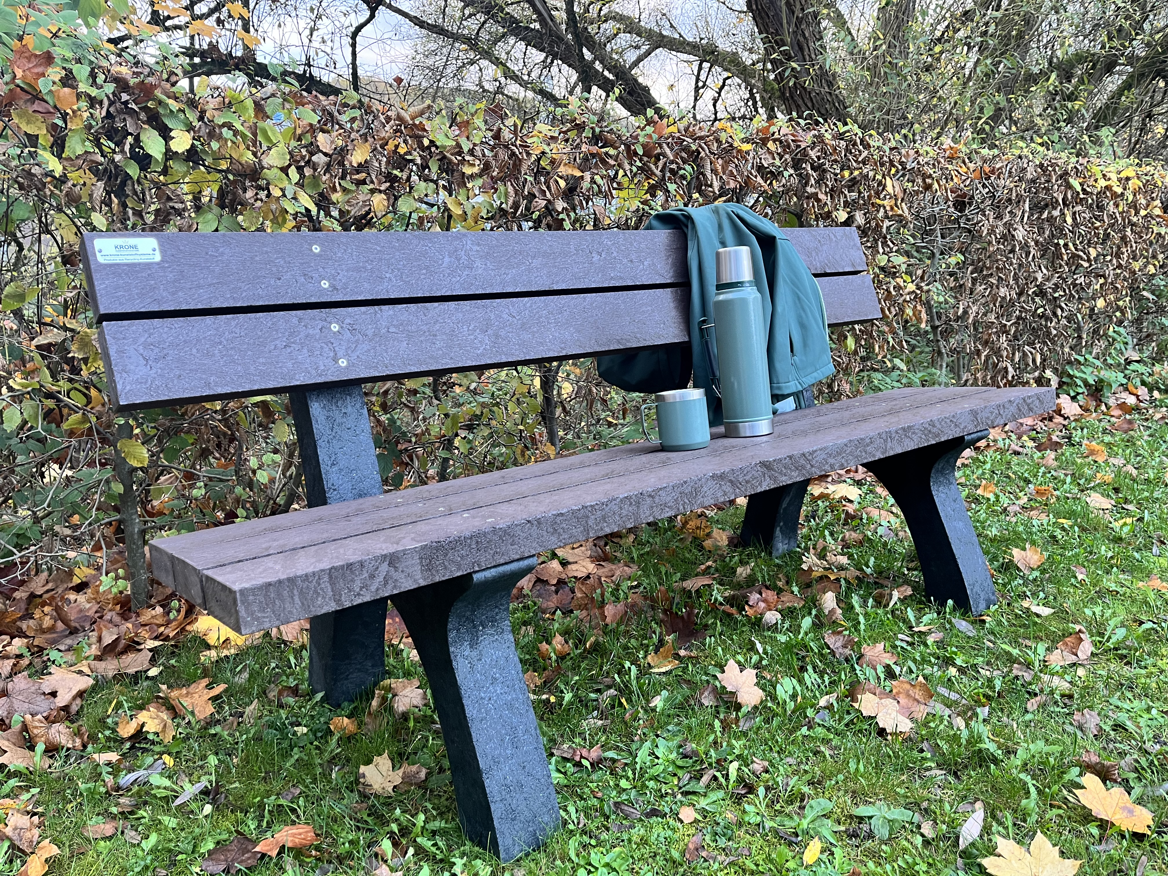 Massive Sitzbretter mit 5 cm Stärke, 100% Recyclingkunststoff